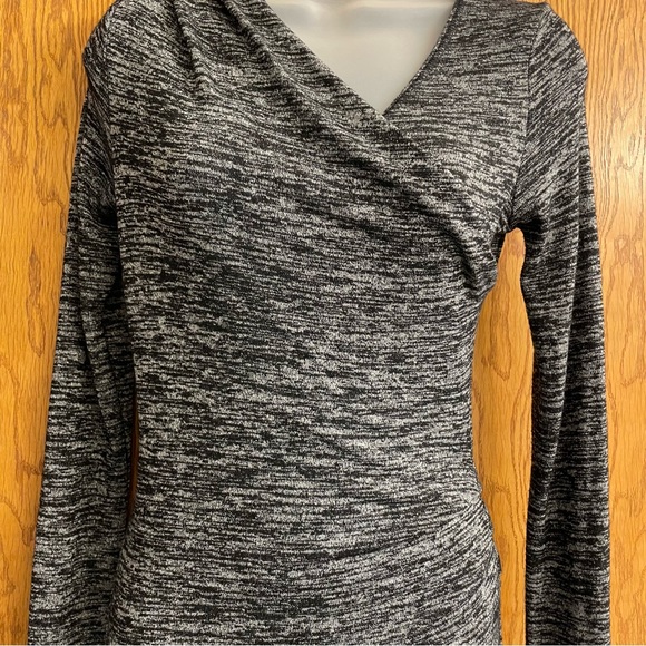 Aritzia Wilfred Free Bodycon Long Sleeve Midi Dress in Heather Grey Size… - Picture 7 of 13